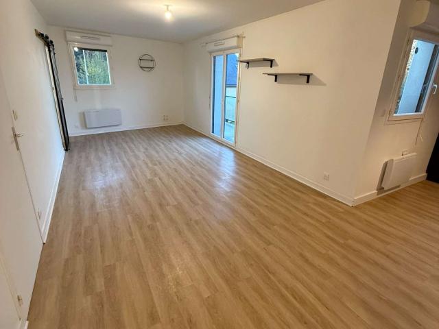 Location appartement 3 pièces Chavagne 35