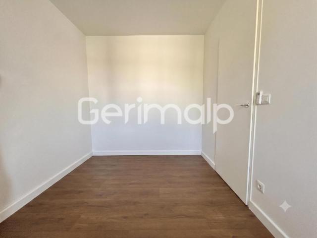 Location Appartement 3 pièces + cuisine 62 m² 1