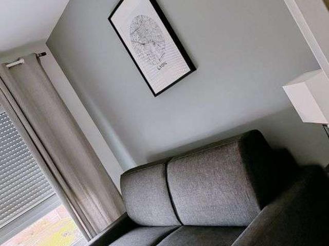 Location appartement 3 pièces Décines Charpieu 69