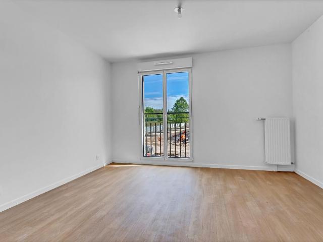 Location appartement 3 pièces DOURDAN 63m² à 927.25€/mois CDC Habitat