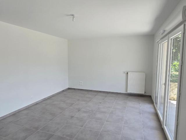 Location appartement 3 pièces ECHIROLLES 64m² à 894.46€/mois CDC Habitat
