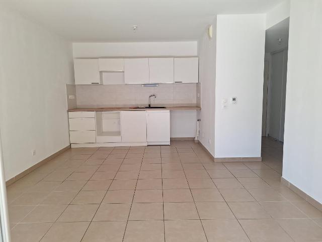 Location appartement 3 pièces FREJUS 62m² à 996.34€/mois CDC Habitat