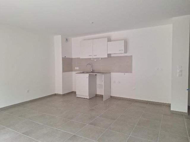 Location appartement 3 pièces FREJUS 66m² à 977.55€/mois CDC Habitat