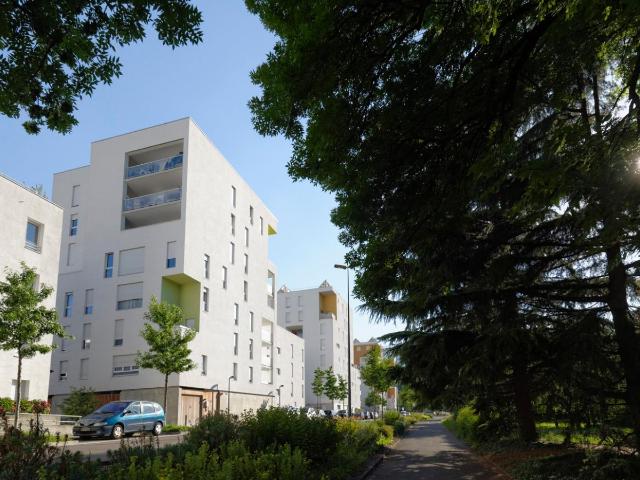 Location appartement 3 pièces GRENOBLE 73m² à 897.58€/mois CDC Habitat