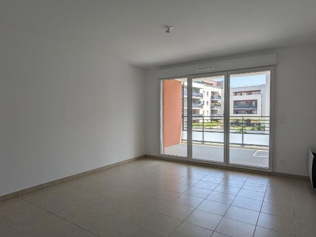 Location appartement 3 pièces LE LAVANDOU 63m² à 865.44€/mois CDC Habitat