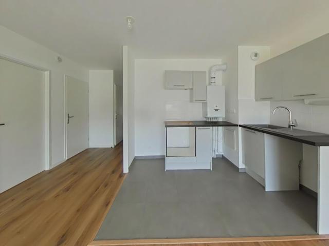 Location appartement 3 pièces LYS LEZ LANNOY 63m² à 745.50€/mois CDC Habitat