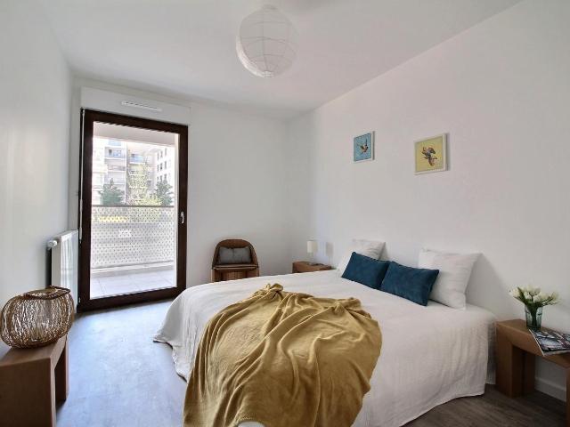 Location appartement 3 pièces MANTES LA VILLE 54m² à 913.92€/mois CDC Habitat