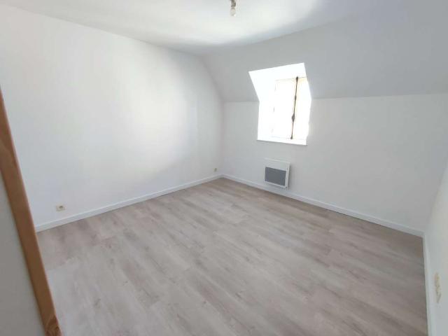 Location appartement 3 pièces Marçon 72