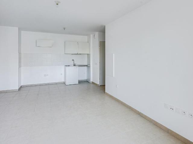 Location appartement 3 pièces MARSEILLE 57m² à 842.29€/mois CDC Habitat