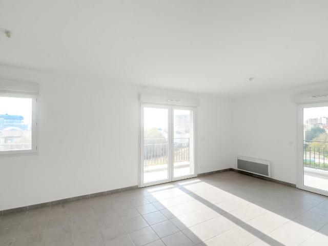Location appartement 3 pièces MARSEILLE 63m² à 957.07€/mois CDC Habitat