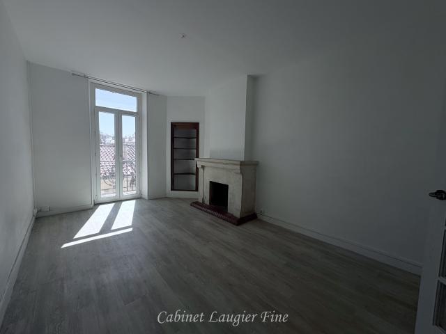 location appartement 3 pièces Marseille Endoume