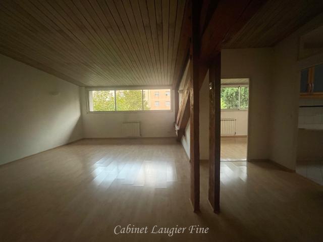 location appartement 3 pièces Marseille Prado/ Daumier