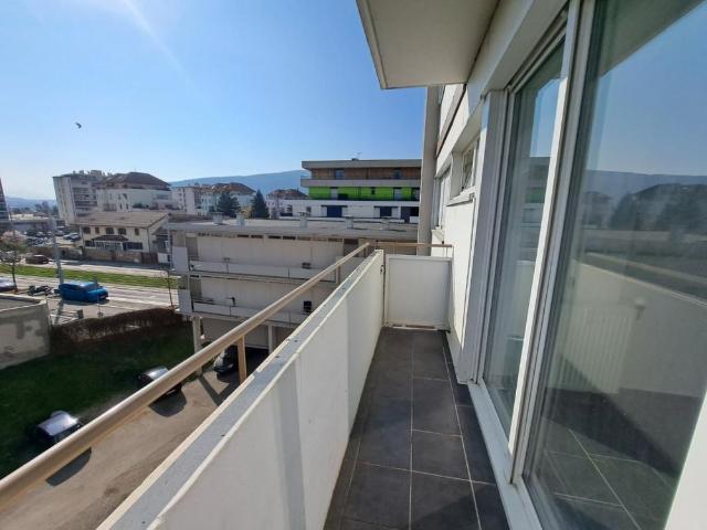 Location Appartement 3 pièces Meublé 45m² GAILLARD 74240