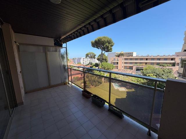 Location Appartement 3 pièces Meublé 71m² CAGNES SUR MER 06800