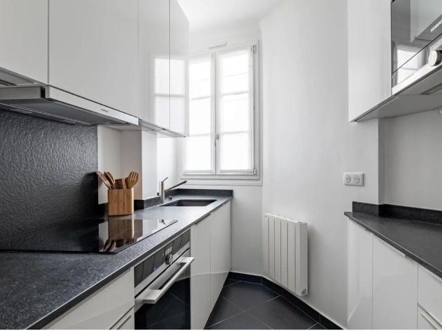 Location Appartement 3 pièces Meublé PARIS 17ème
