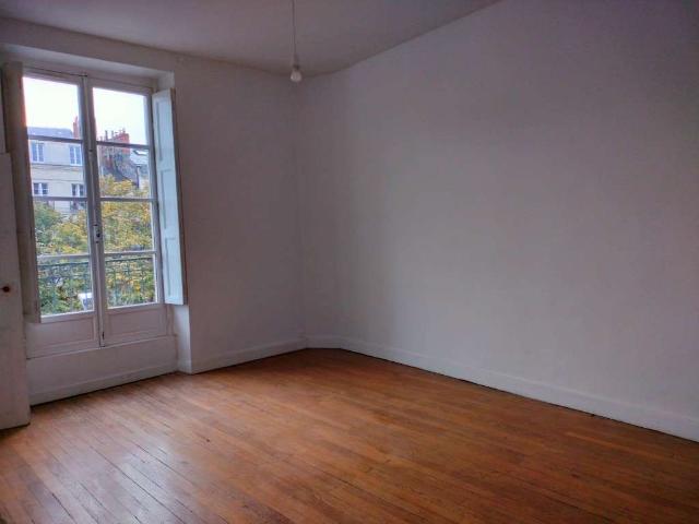 Location appartement 3 pièces Nantes Centre Ville 44