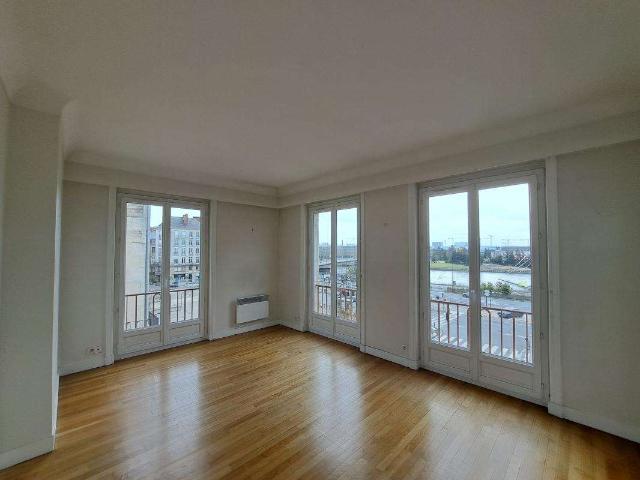 Location appartement 3 pièces Nantes Centre Ville 44