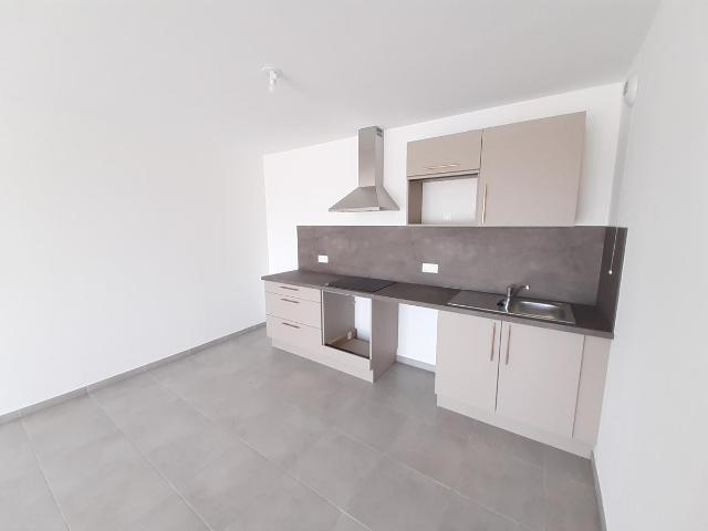 Location appartement 3 pièces NIMES 65m² à 821.38€/mois CDC Habitat