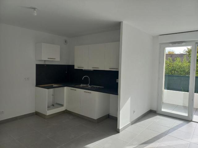 Location appartement 3 pièces ORANGE 68m² à 763.20€/mois CDC Habitat