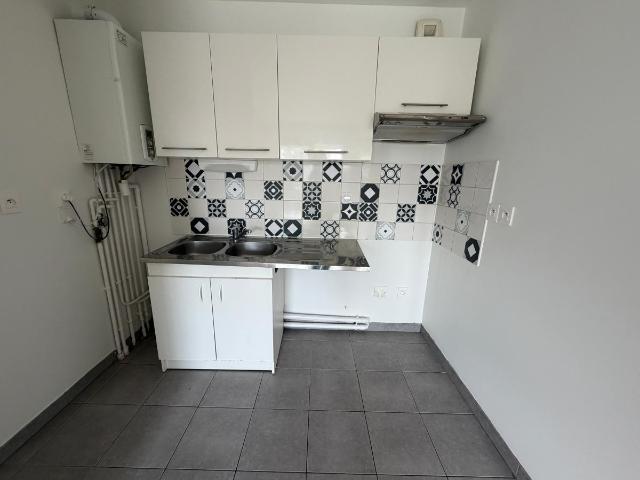 Location appartement 3 pièces RENNES 67m² à 751.09€/mois CDC Habitat