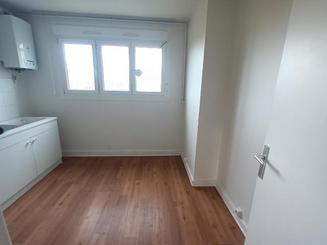 Location appartement 3 pièces REIMS 63m² à 646.01€/mois CDC Habitat