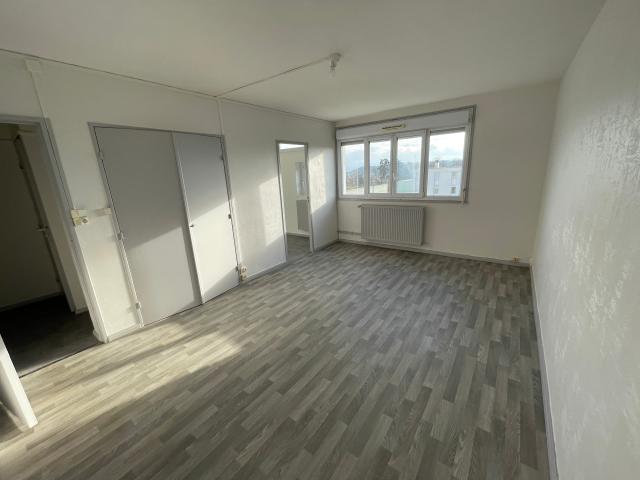 Location Appartement T3 53 m² Grand Charmont