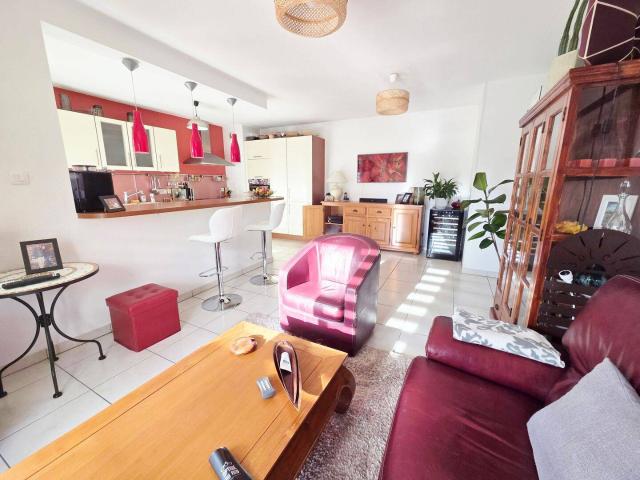 Location Appartement T3 64 m² Rez de jardin avec Terrasse, Jardin & Garage — Entzheim 67960