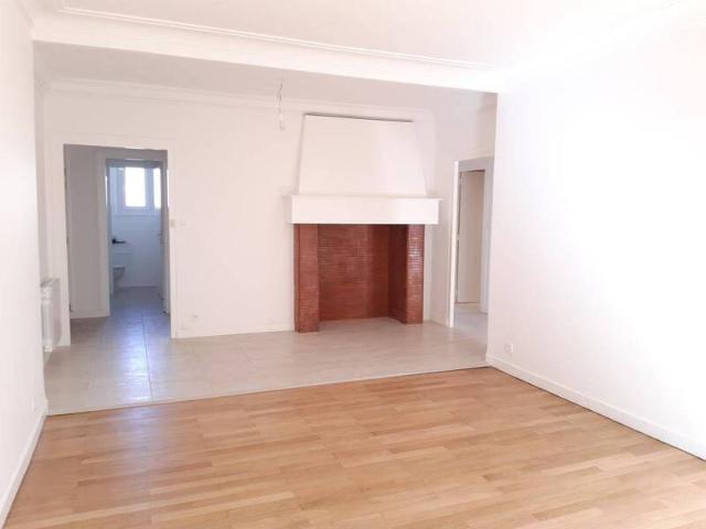 Location appartement t3 81 m² Grenoble 38000 925 €