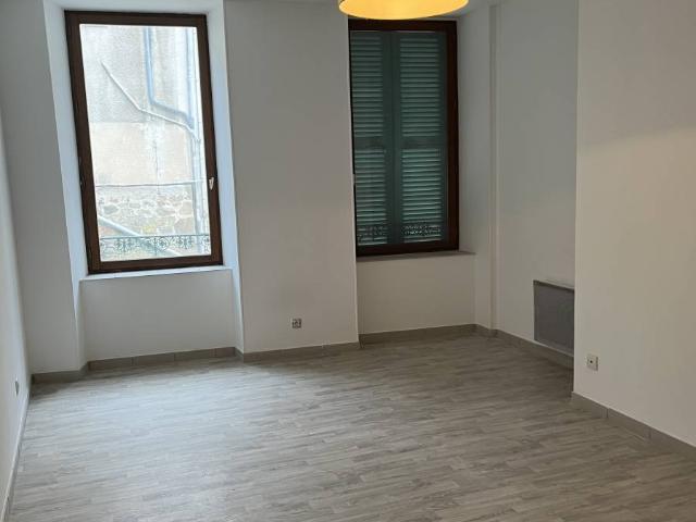 Location appartement T3 82.18m² SATILLIEU