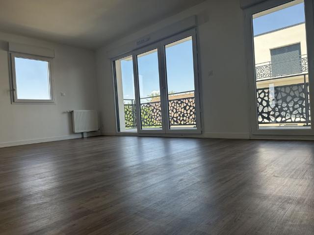Location Appartement T3 avec deux parkings et terrasse