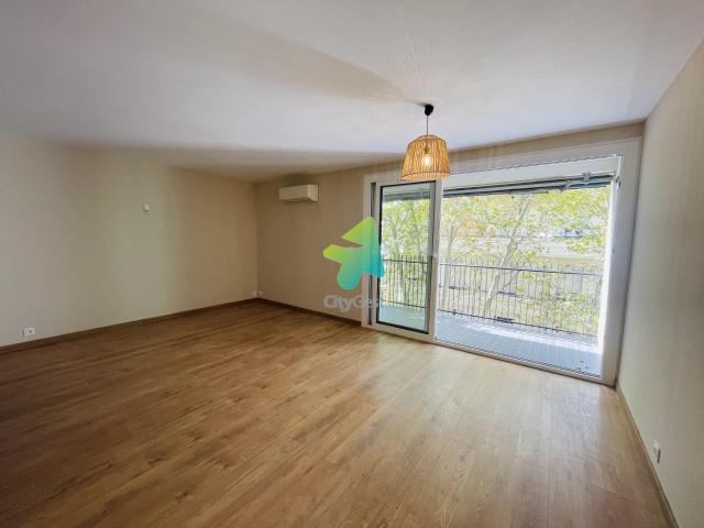 Location APPARTEMENT T3 AVEC TERRASSE