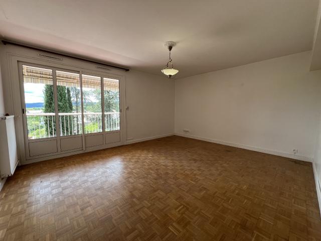 Location APPARTEMENT T3 balcon cave garage | Agence Delas