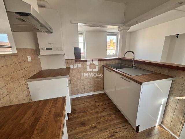 Location appartement t3 Cahors 46000, 58m², 3 pièces. T3 BARR CAR