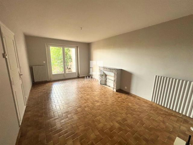 Location appartement t3 Cahors 46000, 62m², 3 pièces. T3 BAR LAN