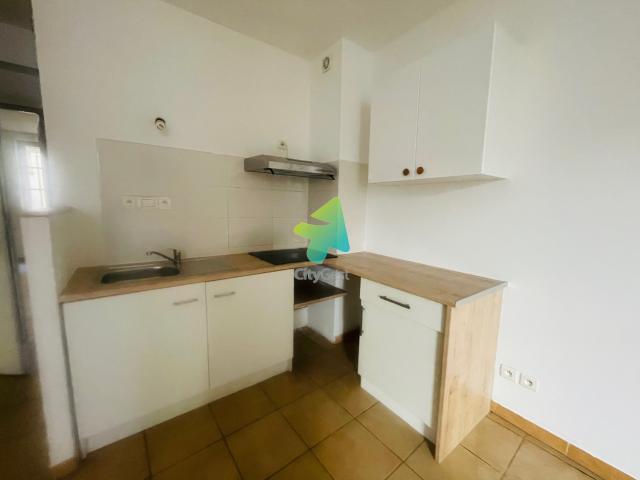 Location APPARTEMENT T3 COEUR DE VILLE