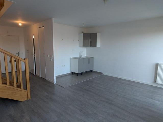 location Appartement T3 DE 59.7m² À CERGY