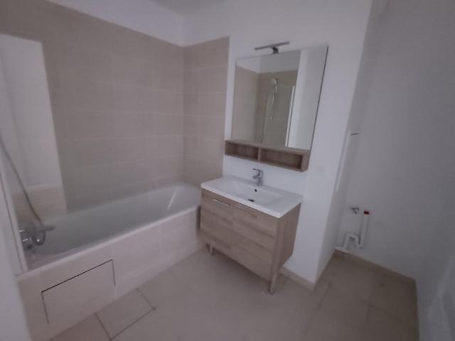 location Appartement T3 DE 60.8m² À BOBIGNY