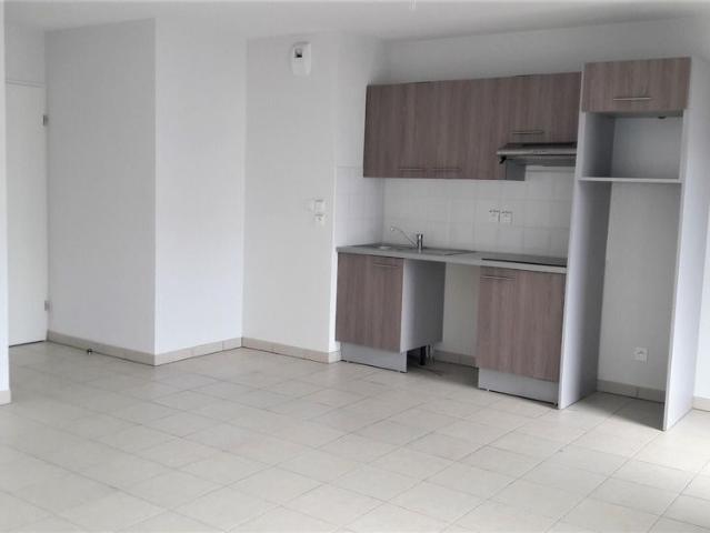 location Appartement T3 DE 61.8m² À TOULOUSE