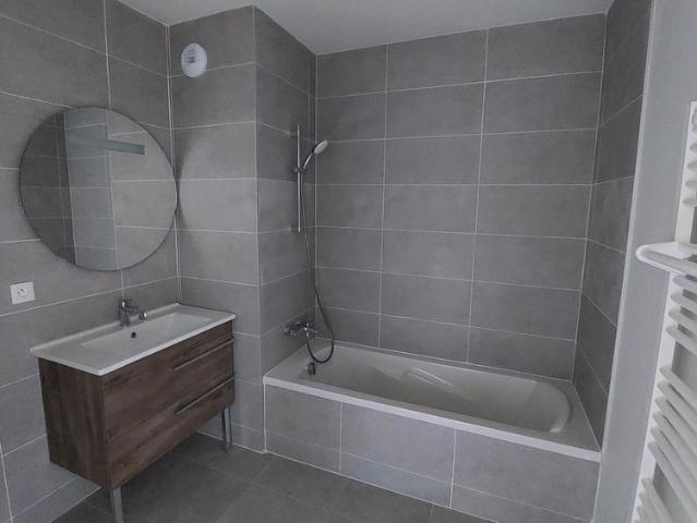 location Appartement T3 DE 62.92m² À CLAIX