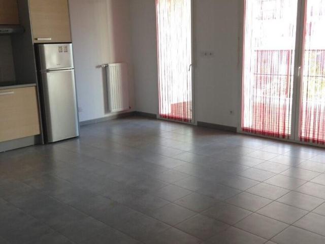 location Appartement T3 DE 67.2m² À LYON