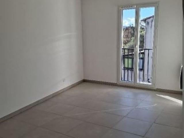 location Appartement T3 DE 67.32m² À BRIGNOLES