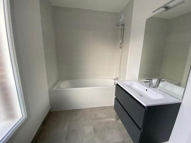 location Appartement T3 DE 68.1m² À LOMME