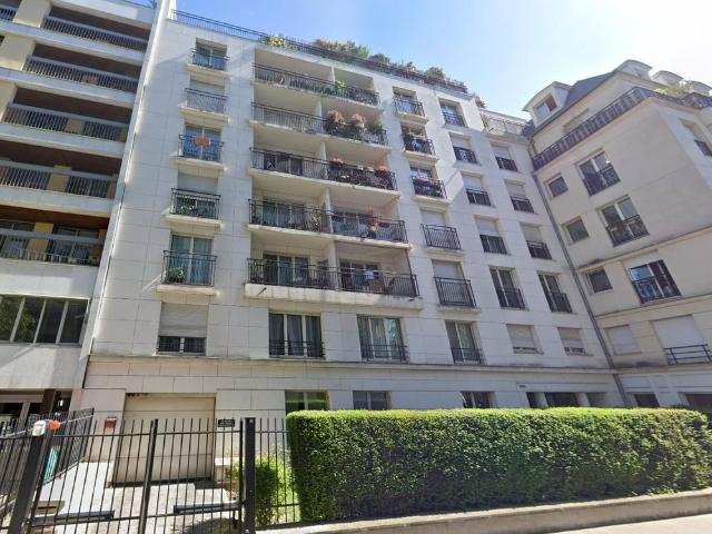 location Appartement T3 DE 76.9m² À PARIS