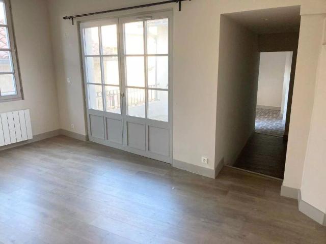 location Appartement T3 DE 79.43m² À AVIGNON