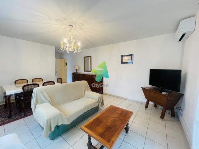 Location APPARTEMENT T3 MEUBLE