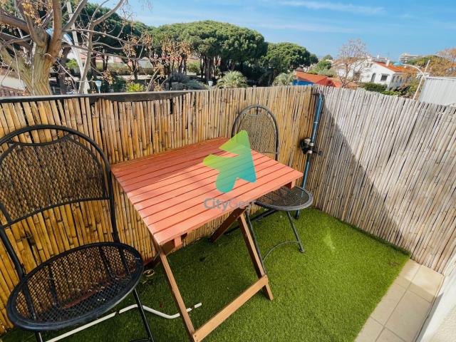 Location APPARTEMENT T3 MEUBLE CANET