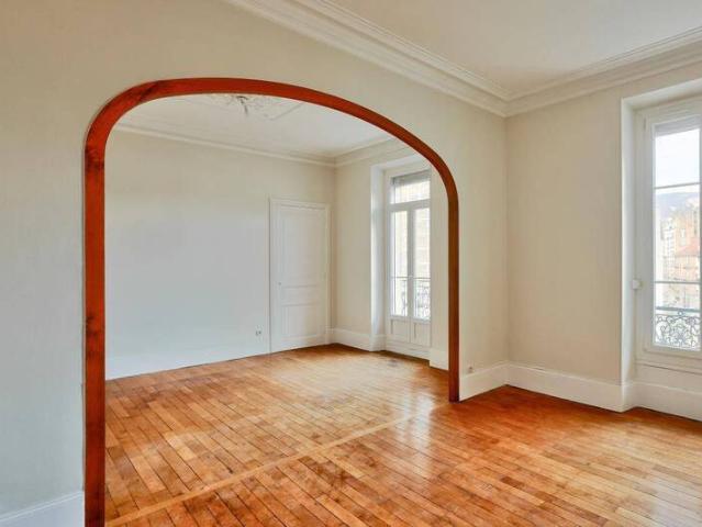 Location appartement t1 4 pièces 95 m² Grenoble 38000 1 082 €