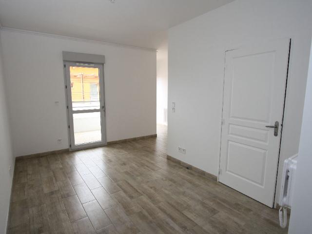 LOCATION: appartement T1 28 m² à ORLEANS