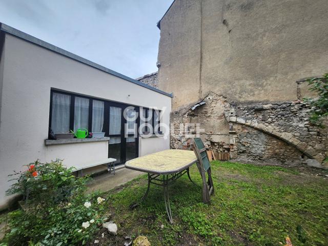 LOCATION: appartement T1 DUPLEX meublé 22.44 m² HYPER CENTRE ORLEANS