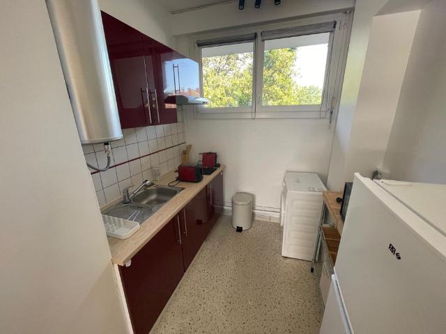 LOCATION APPARTEMENT T1 MEUBLE QUARTIER BRAUHAUBAN